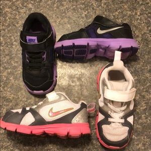 Set of 2 Nike sneakers, girls size 8